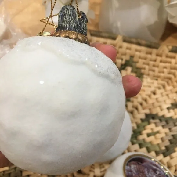 Vintage VIVI CRANDALL SNOWBALL BUNNIES Christmas ornaments set of three rabbits - Picture 4 of 10